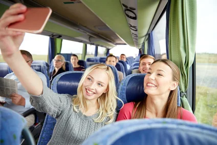 ERGO Reiseversicherung für Busreisen und Bahnreisen